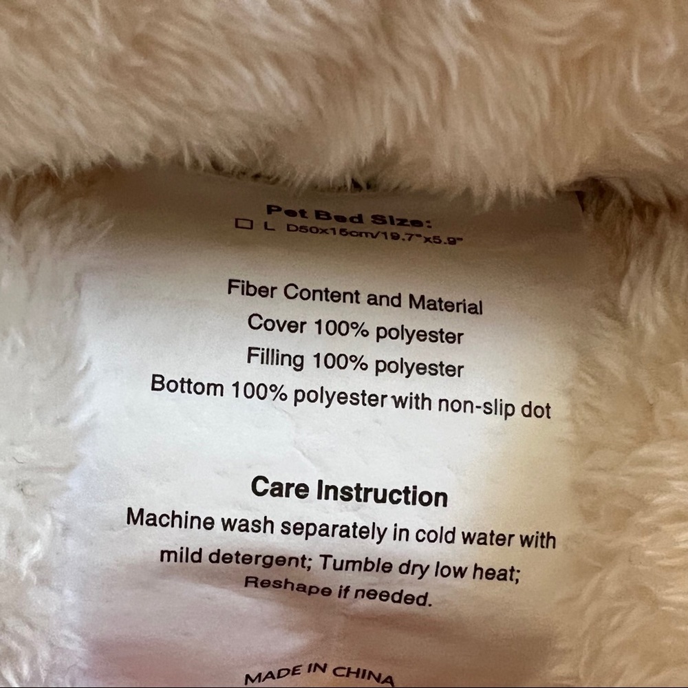 New. Love's cabin. Round Donut Cat and Dog Cushion Bed, 20in - Picture 4 of 5